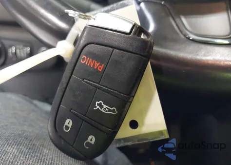 2015 Chrysler 200 S z USA, uszkodzony, nr VIN 1C3CCCBB7FN709478